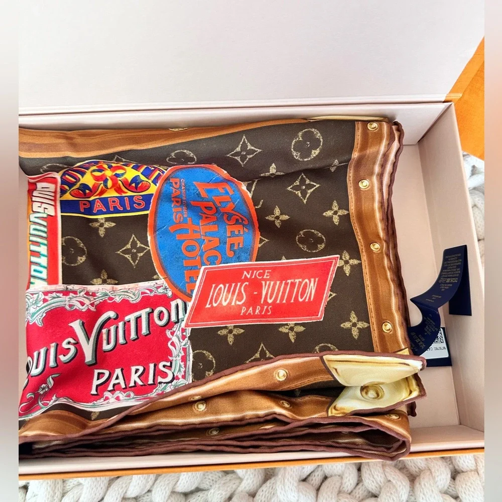🎄Louis Vuitton flight ✈️ mode scarves sold out everywhere limited edition new - Picture 3 of 11